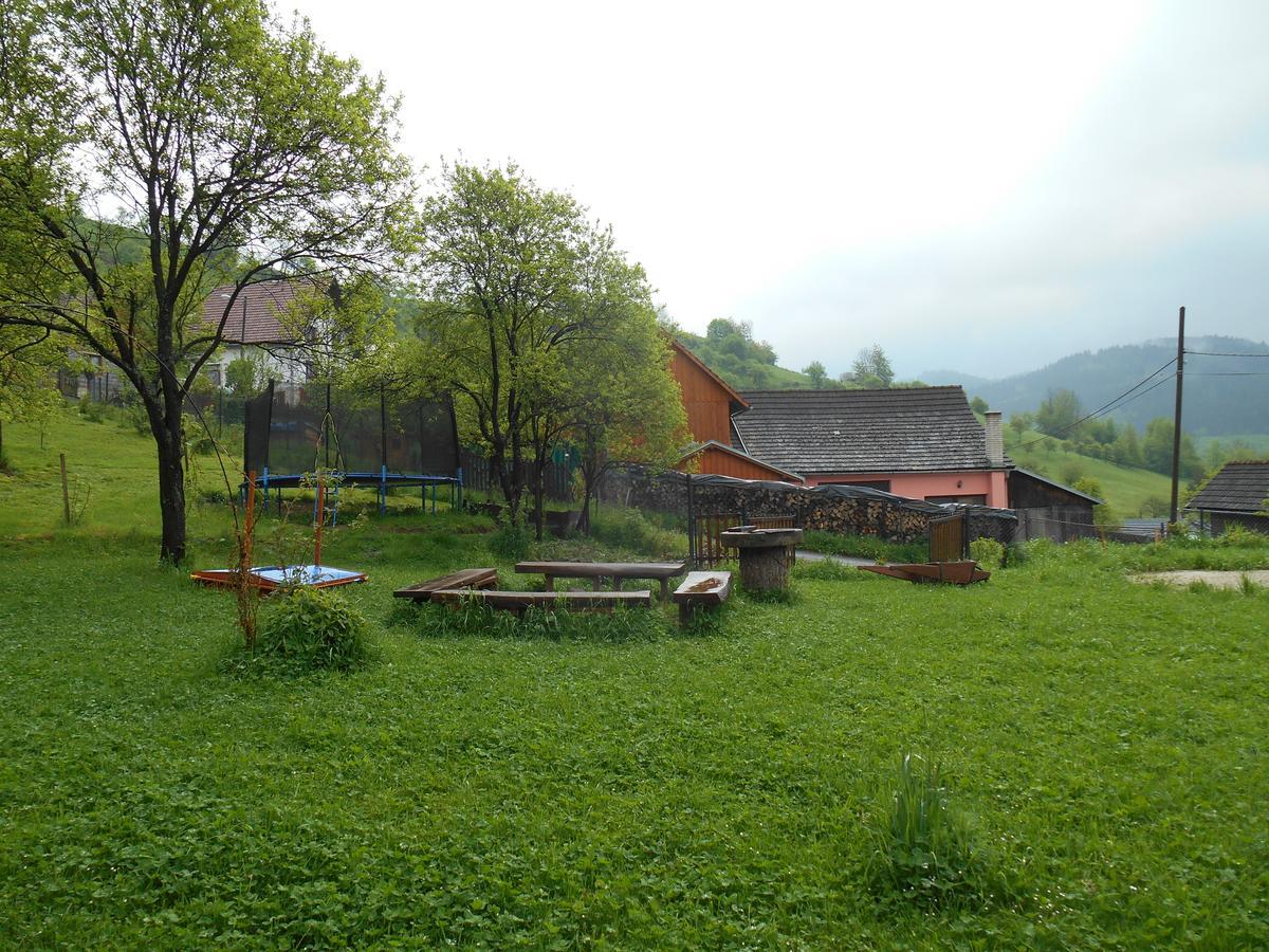 Chalupa Na Valassku Halenkov Exterior photo